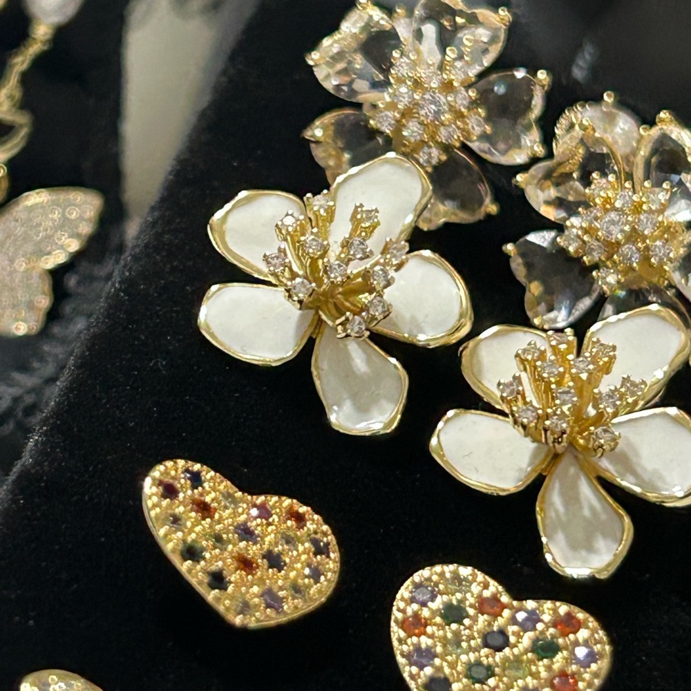 White flower studded earrings